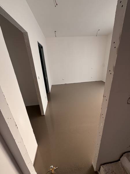 Intervention chape liquide sur une maison individuelle à Gémenos