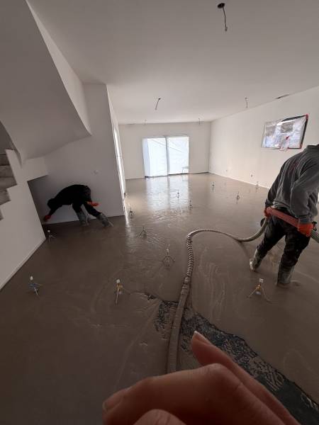 Intervention chape liquide sur une maison individuelle à Gémenos